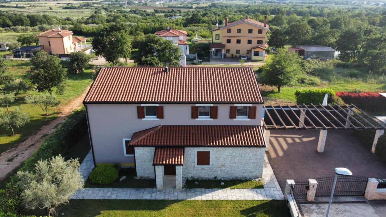 Apartment Robi Umag Exterior photo