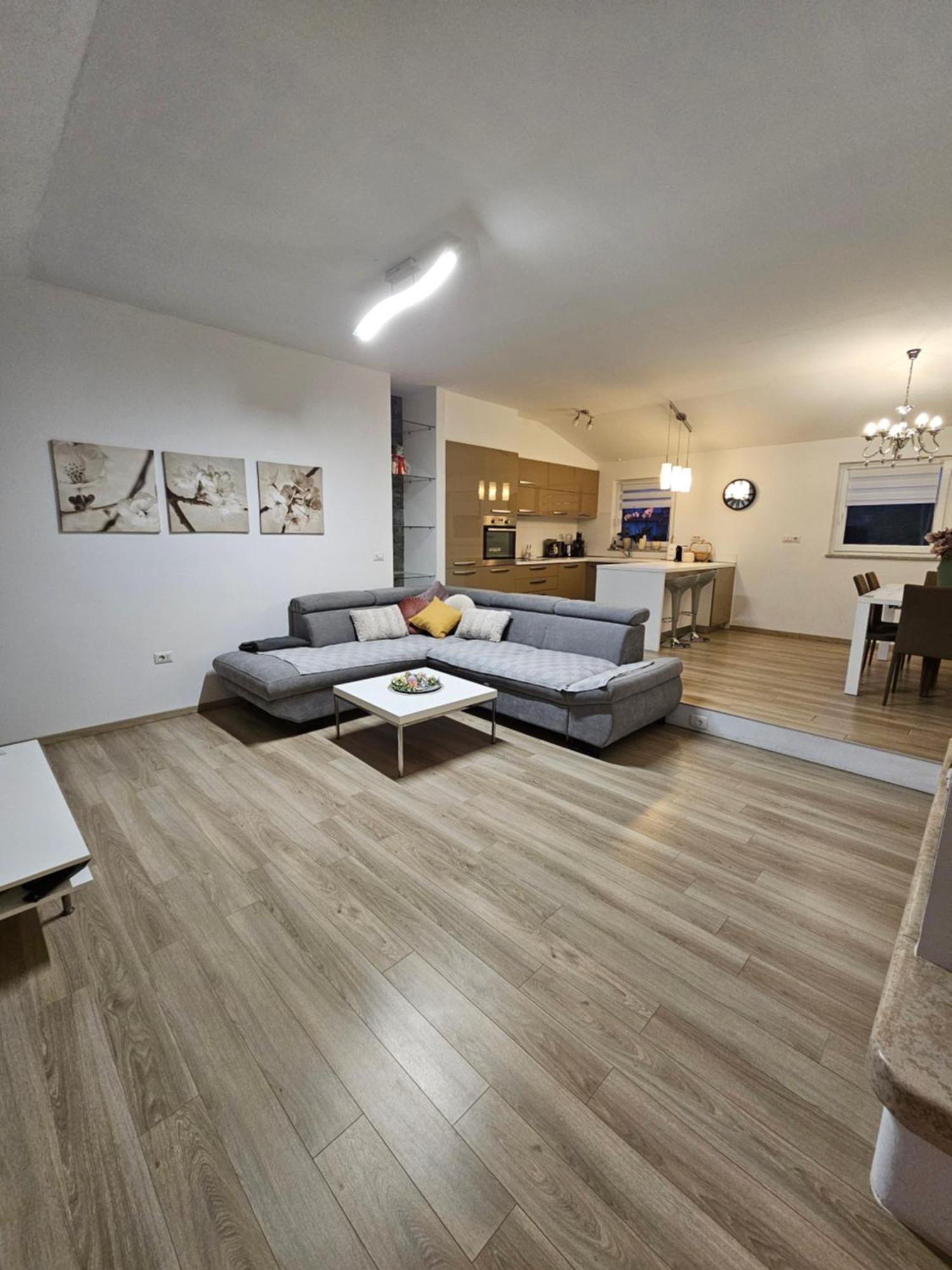 Apartment Robi Umag Exterior photo